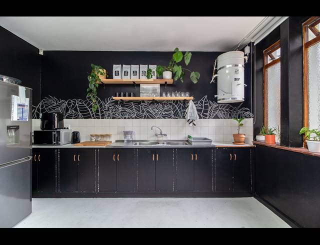 490M² CO-WORKING SPACE FOR SALE IN GREEN POINT